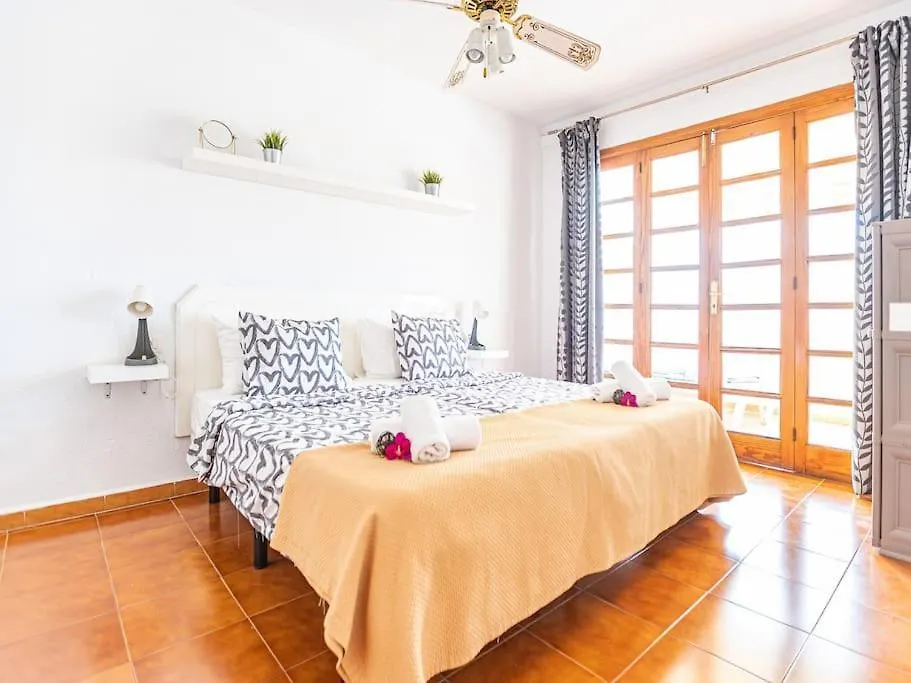 Apartment Apartamento Cerca Playa San Eugenio Playa Feñabe Spanien